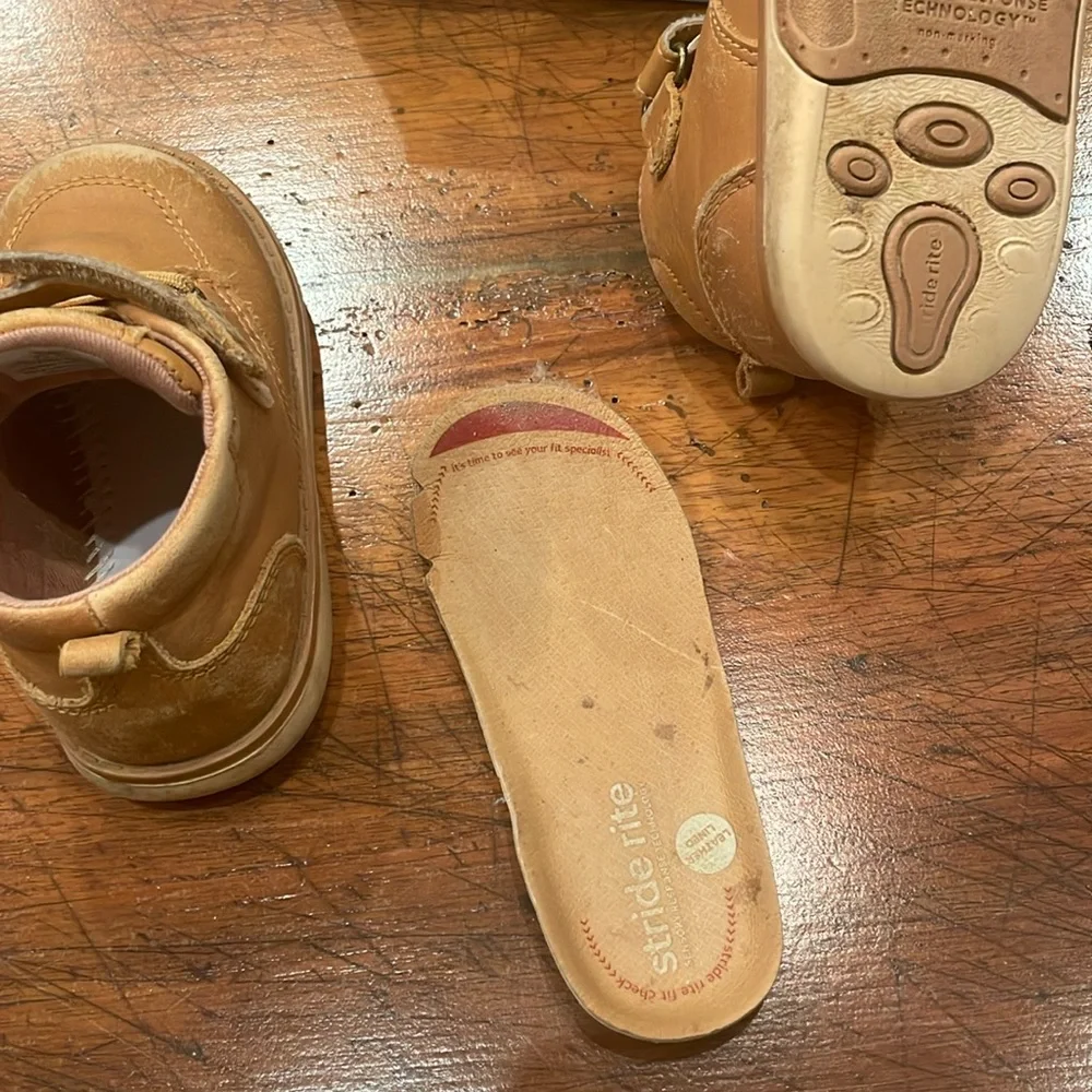 Stride Rite SRtech Quinn Boots honey tan 6.5M